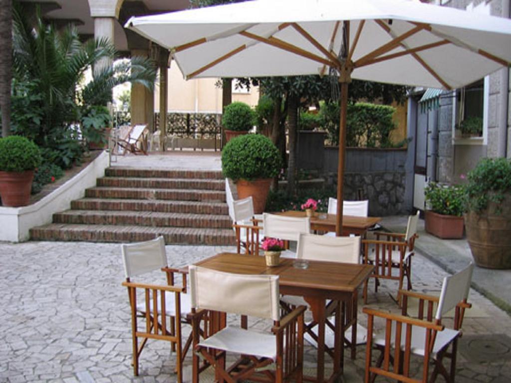 Cava deʼ Tirreni Hotel Victoria Maiorino מראה חיצוני תמונה